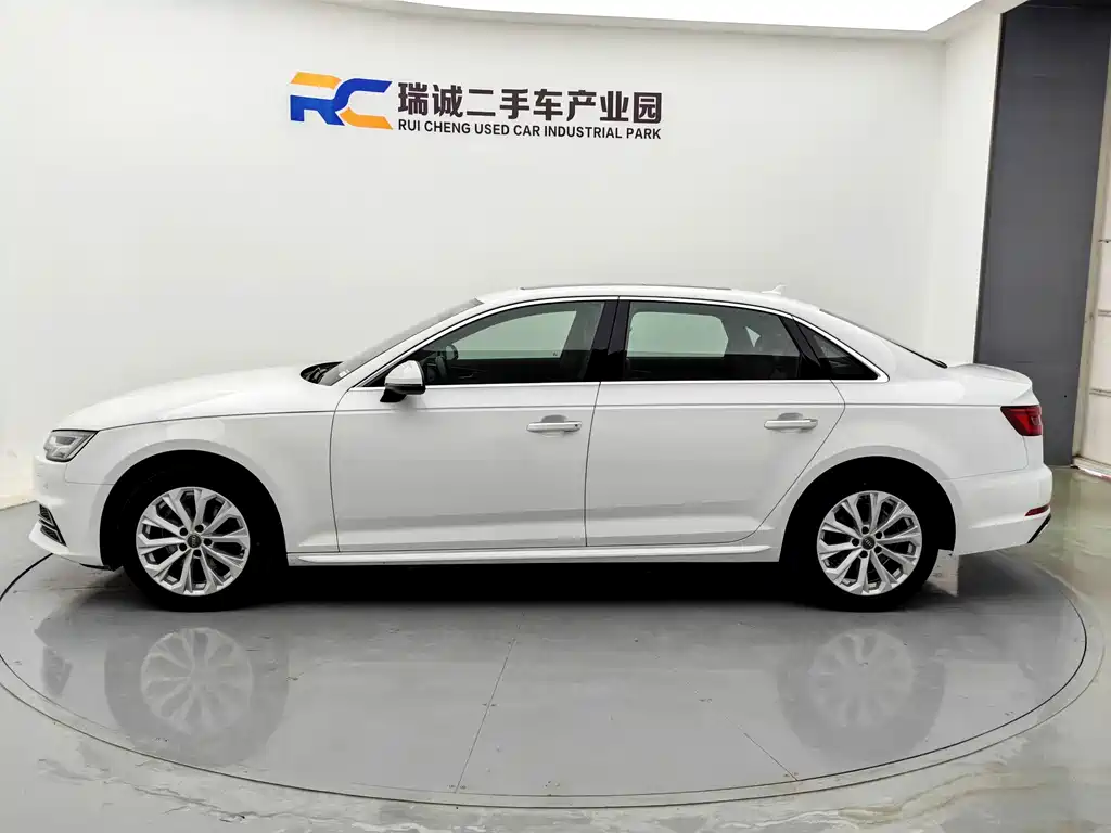 Audi A4L — миниатюра 3