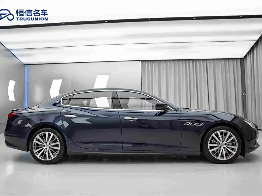Maserati Quattroporte — миниатюра 4