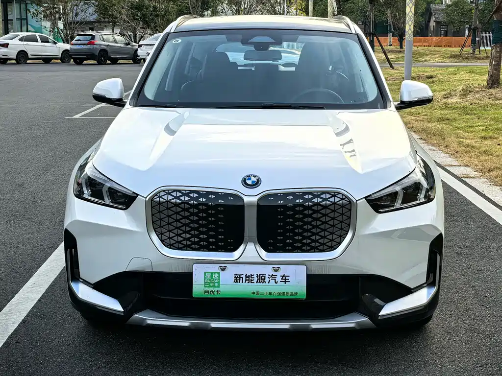 BMW iX1 — миниатюра 2