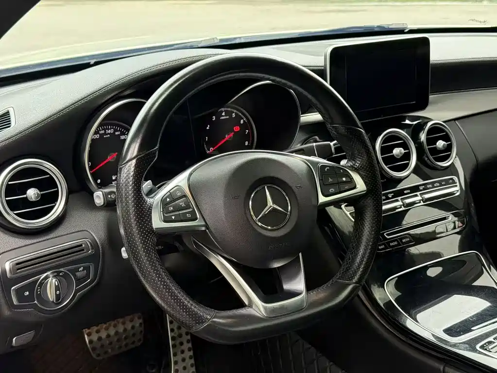 Mercedes-Benz C-Class (Import) — миниатюра 14