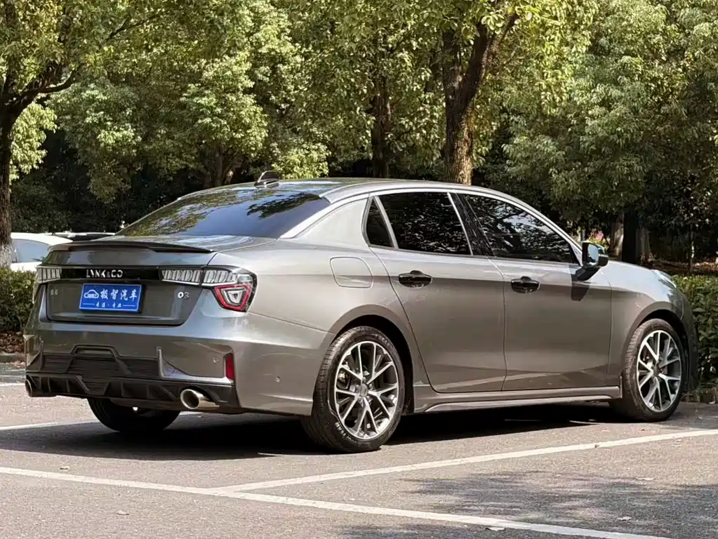 Lynk & Co 03 — миниатюра 5