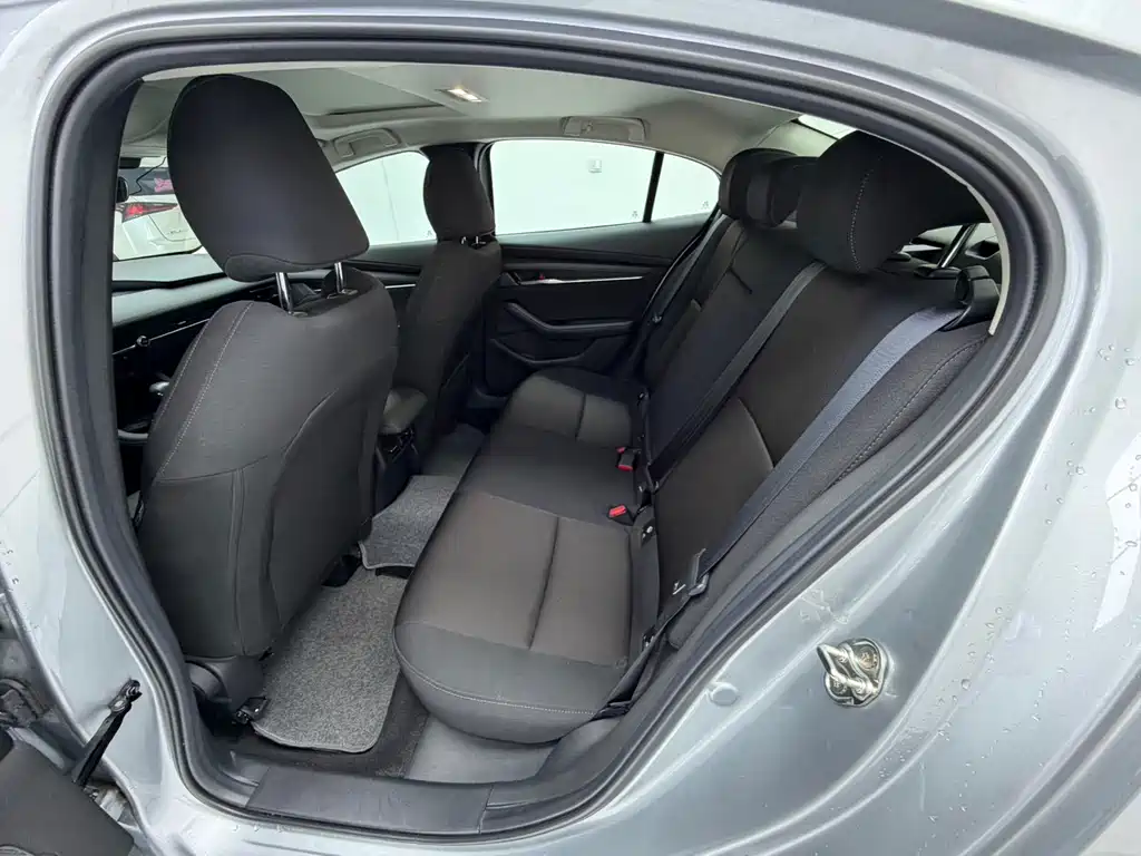Mazda 3 Axela — миниатюра 15