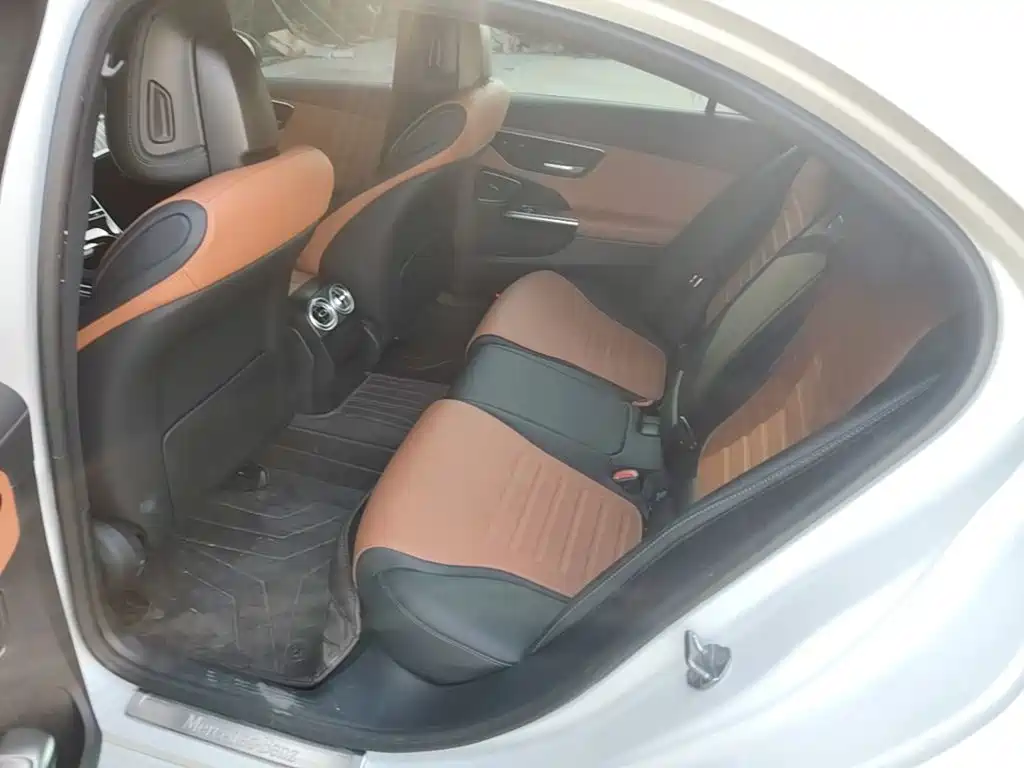 Mercedes-Benz C-Class — миниатюра 17