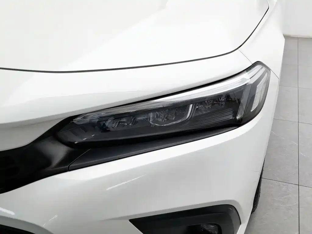 Honda Civic — миниатюра 7