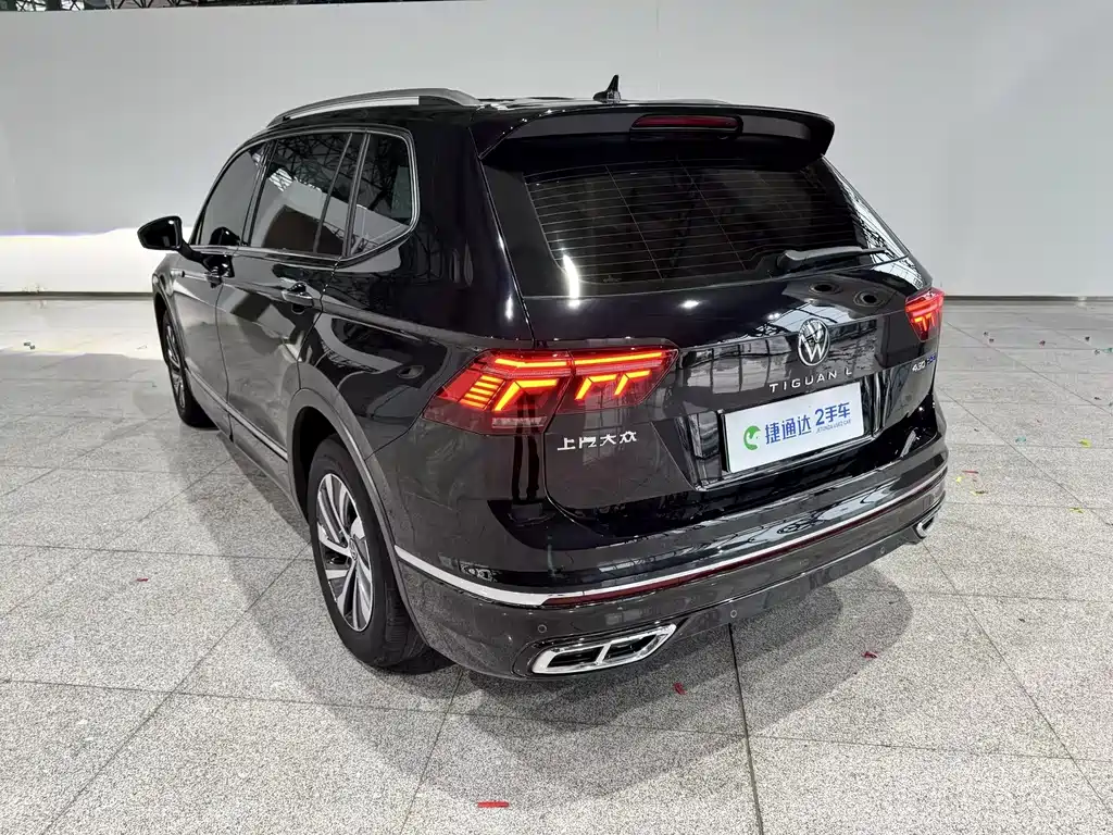 Volkswagen Tiguan L PHEV — миниатюра 10