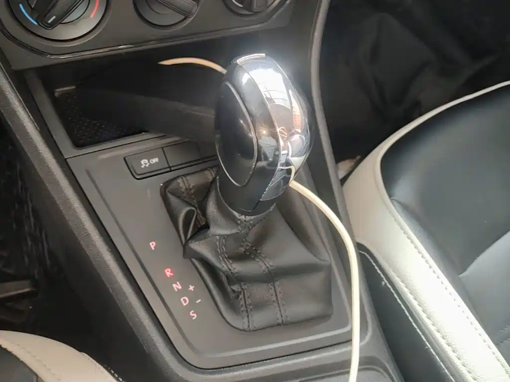 Volkswagen Lavida — миниатюра 14