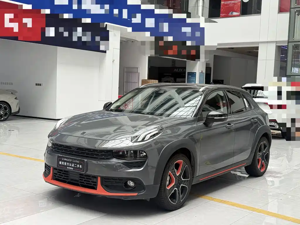 Lynk & Co 02