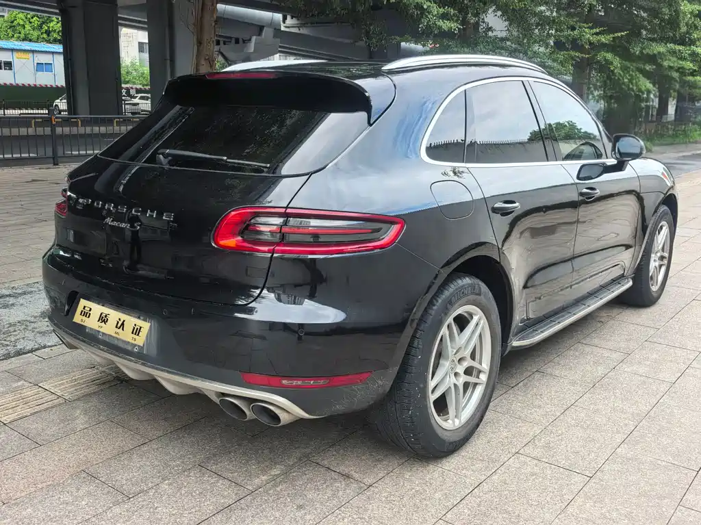 Porsche Macan — миниатюра 9