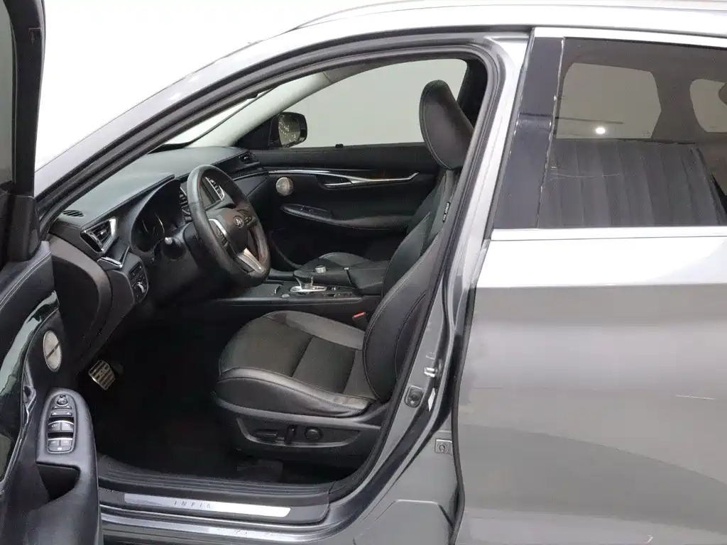 Infiniti QX50 — миниатюра 11