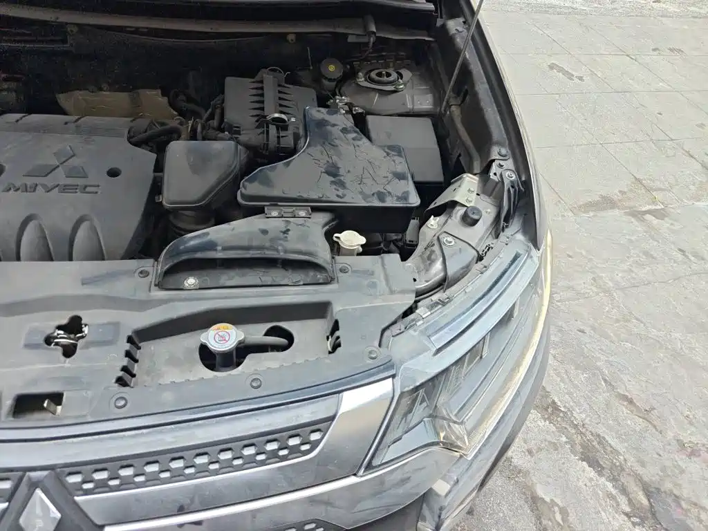 Mitsubishi Outlander — миниатюра 21