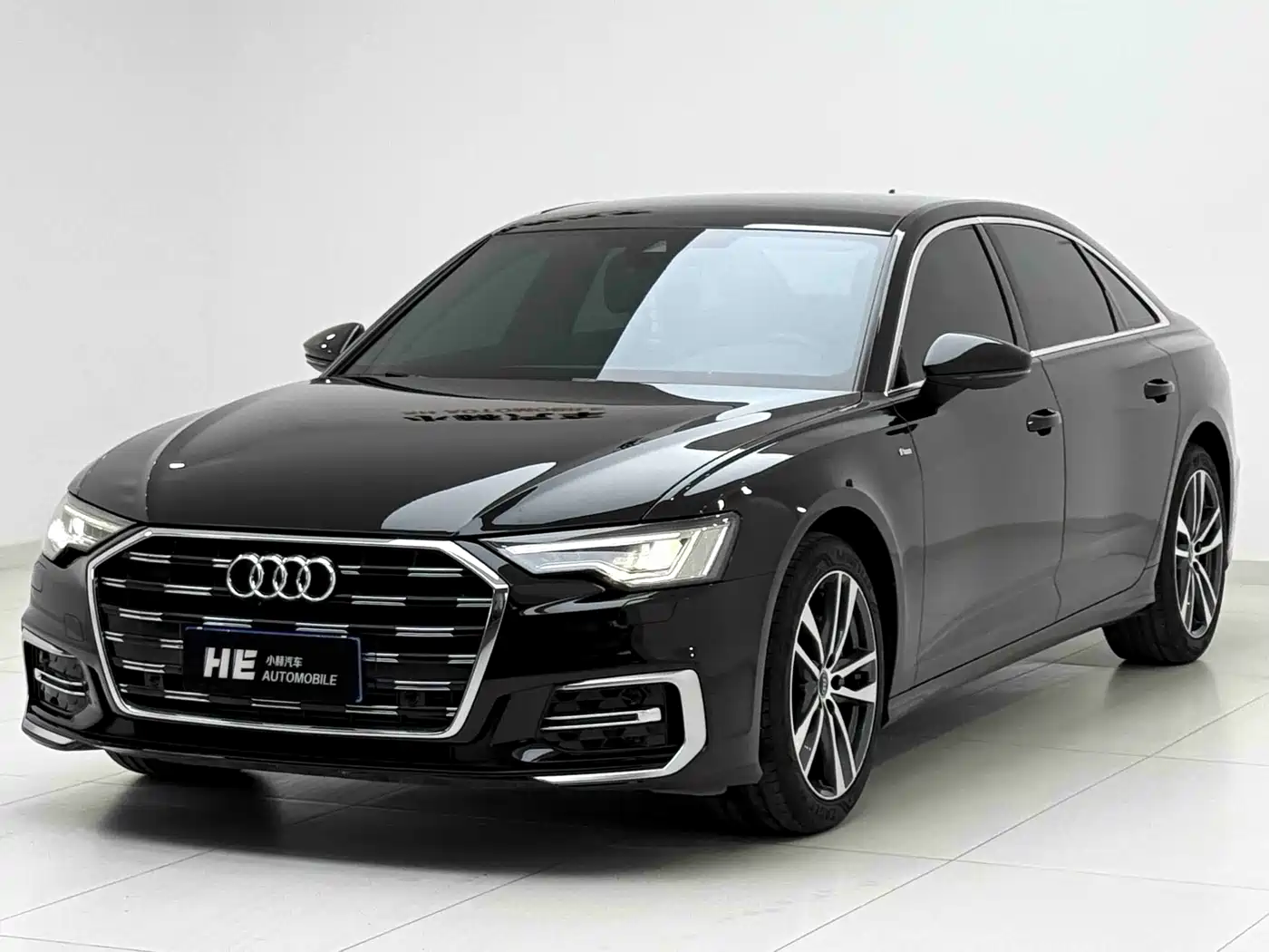 奥迪A6L 2023款 40 TFSI 豪华动感型 2023