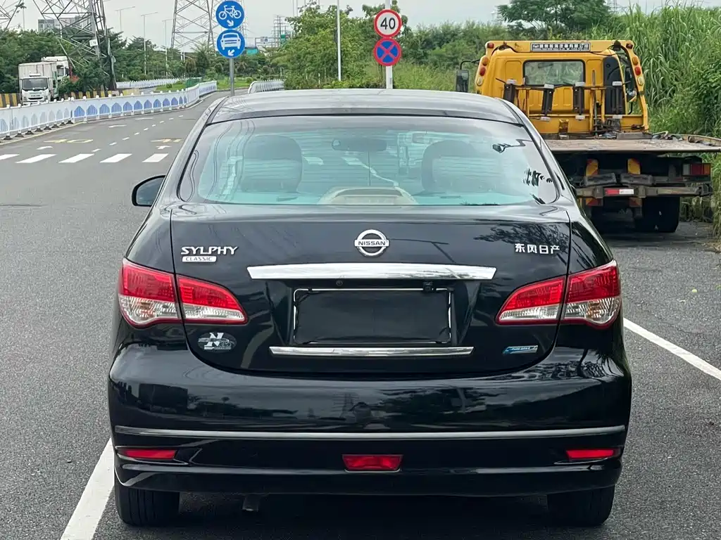 Nissan Sylphy — миниатюра 8