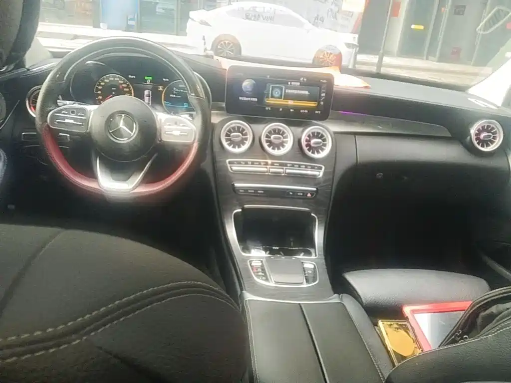 Mercedes-Benz C-Class — миниатюра 10