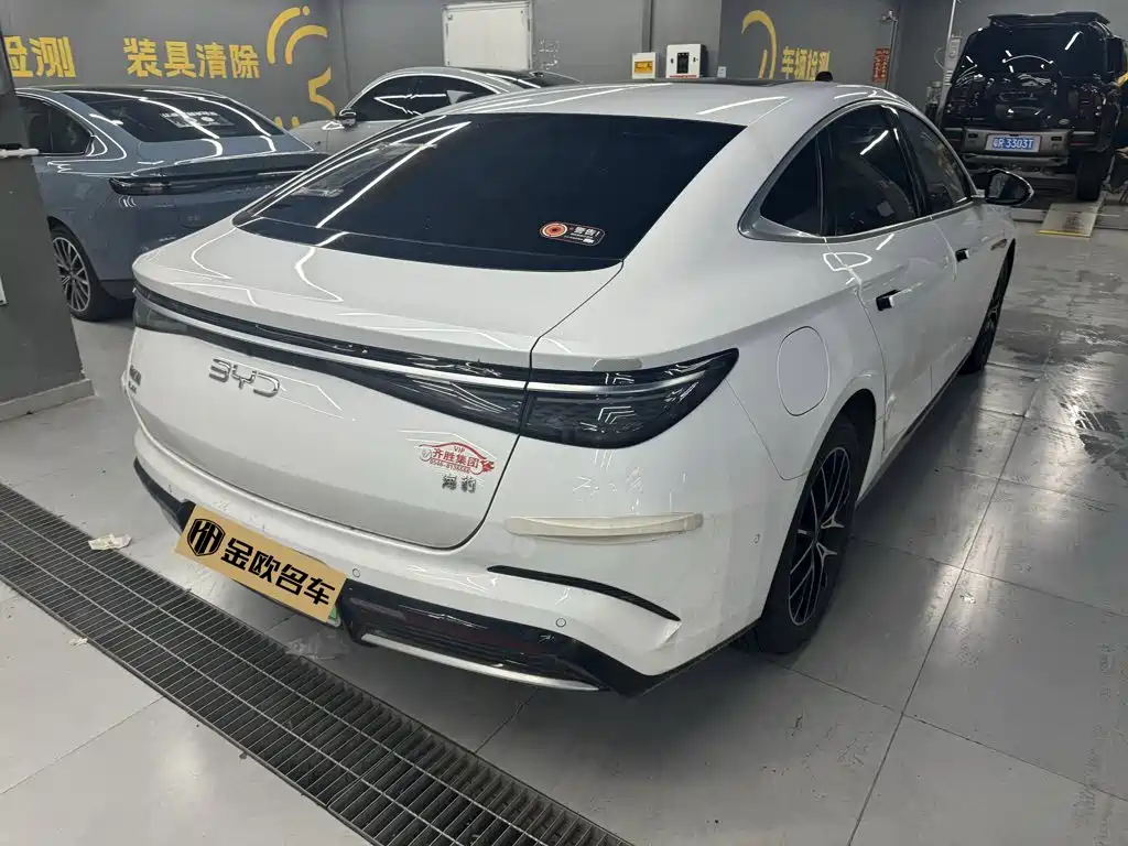 BYD Seal 2023 DM-i 1.5T 121km Flagship