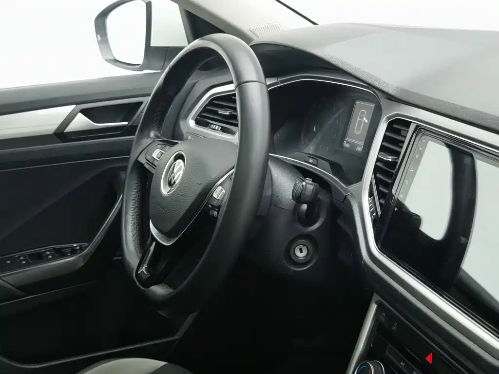 Volkswagen T-Roc — миниатюра 22