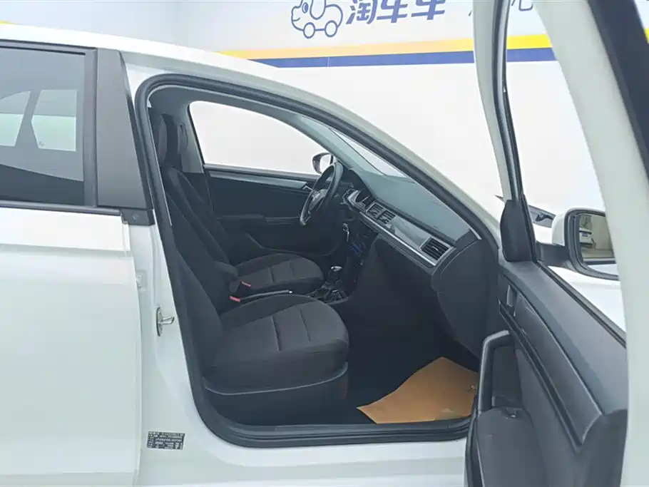 Volkswagen Bora 2019 1.5L AT Fashion VI