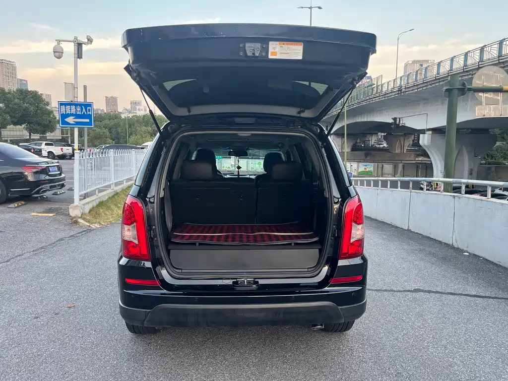 SsangYong Rexton W — миниатюра 20