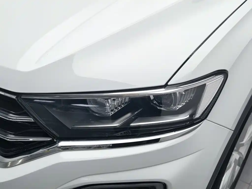 Volkswagen T-Roc — миниатюра 7