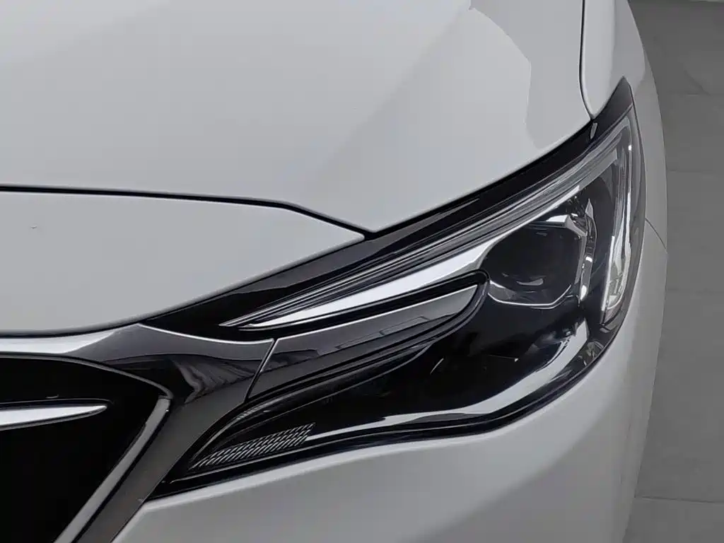 Buick Excelle — миниатюра 7