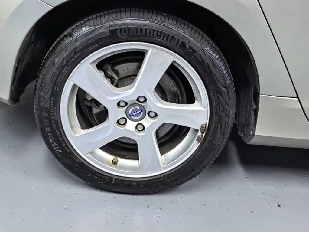 Volvo S60 (Import) — миниатюра 10