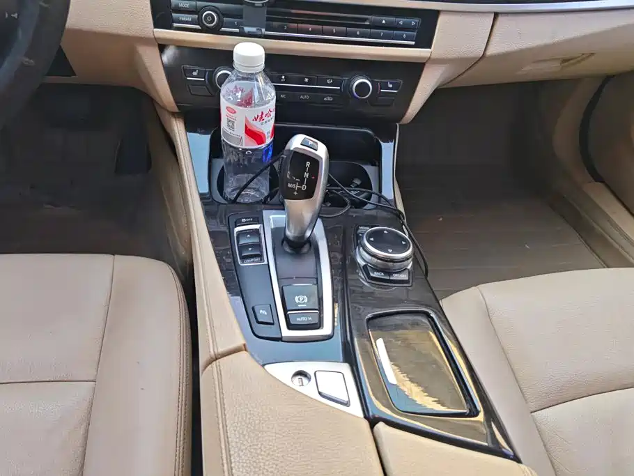 BMW 5 Series — миниатюра 16