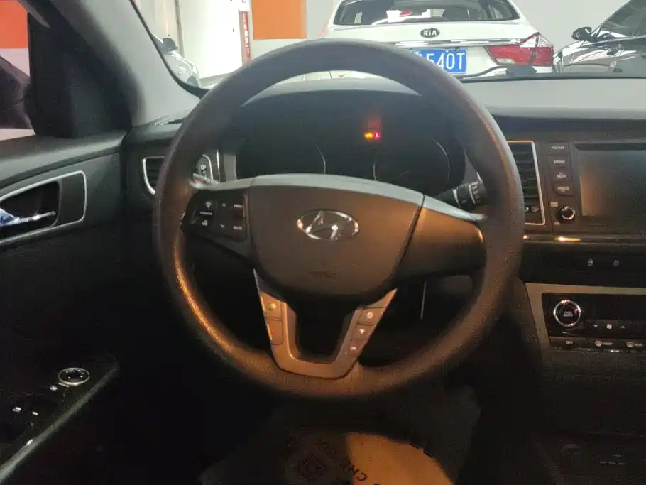 Hyundai Mistra — миниатюра 15