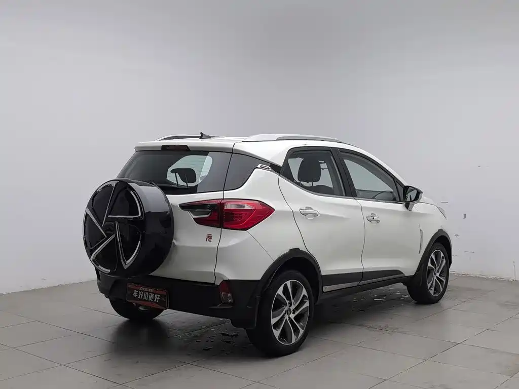 BYD Yuan — миниатюра 2