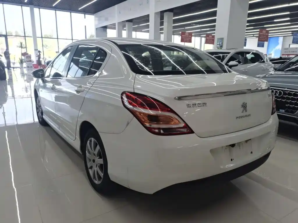 Peugeot 308 — миниатюра 5