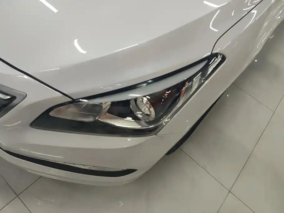 Hyundai Mistra — миниатюра 5