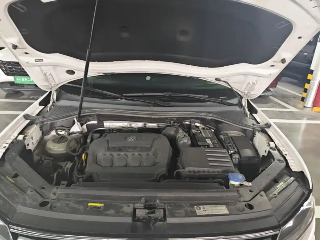 Volkswagen Tiguan L — миниатюра 22