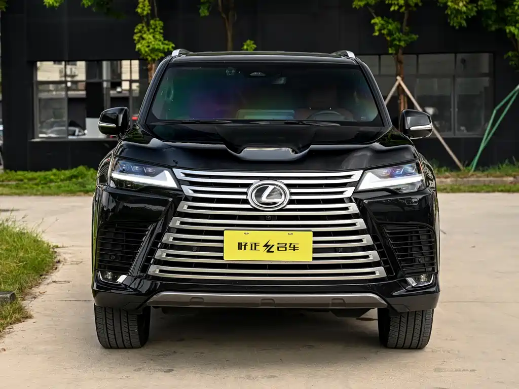 Lexus LX — миниатюра 4