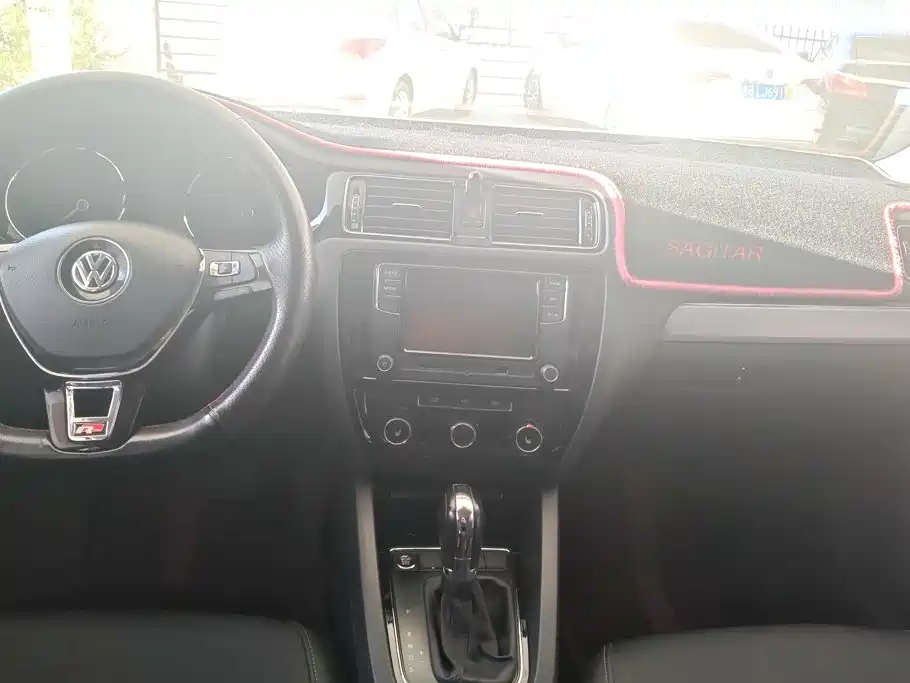 Volkswagen Sagitar — миниатюра 13