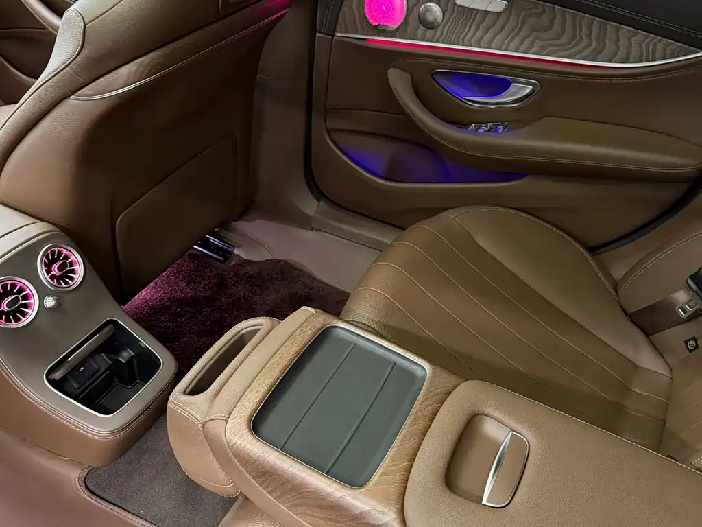 Mercedes-Benz E-Class E 2019 E 300 L Fashion