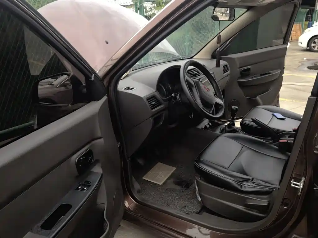 Wuling Hongguang — миниатюра 14