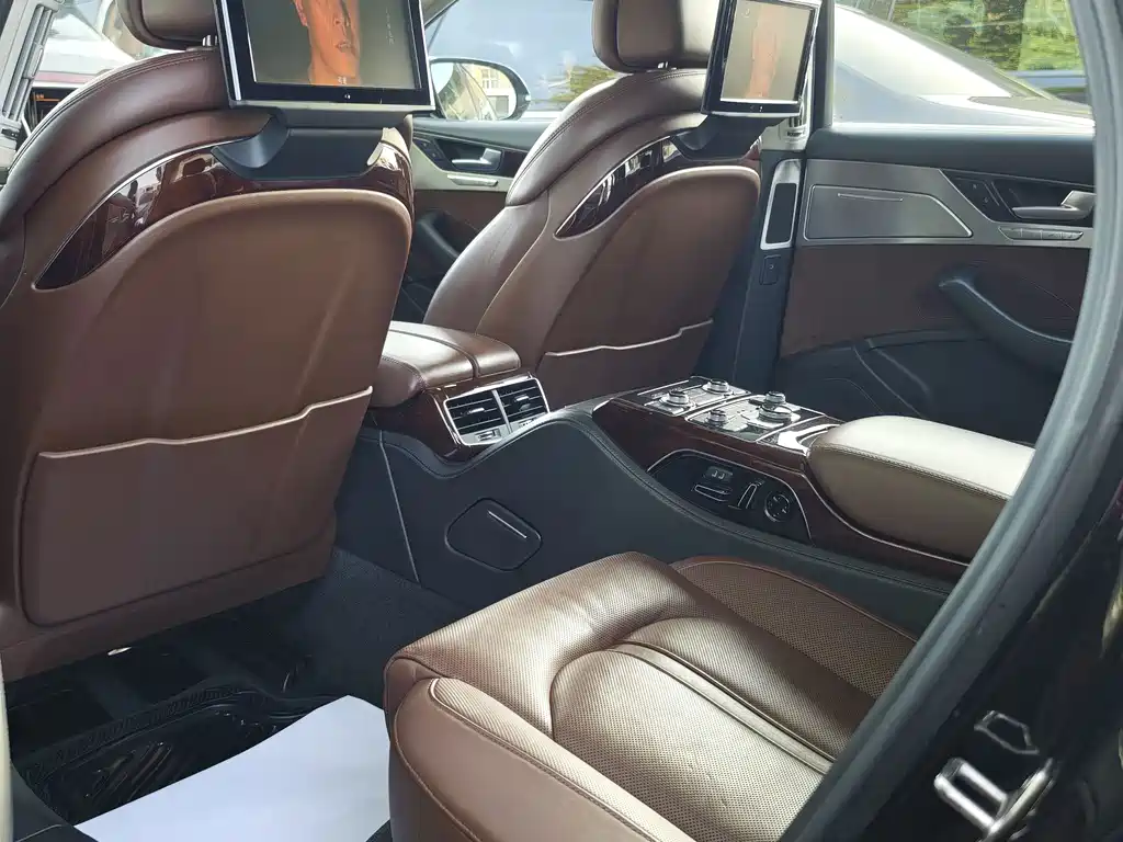 Audi A8 — миниатюра 19