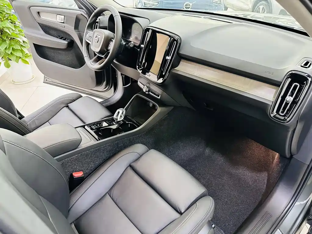 Volvo XC40 — фотографии объявления, Фото 14