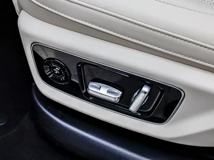 Li Auto Li L7 — миниатюра 27