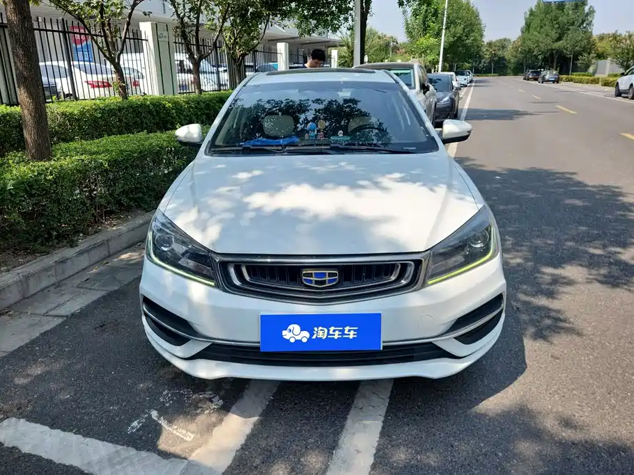 Geely Emgrand — миниатюра 2