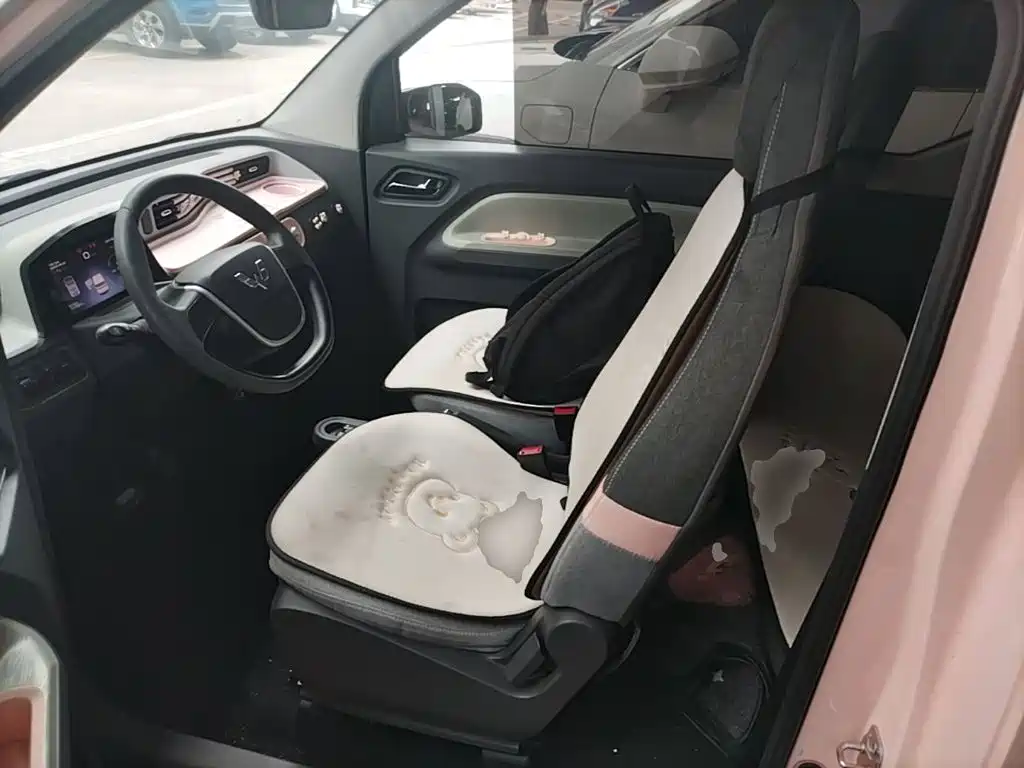 Wuling MINIEV — миниатюра 15