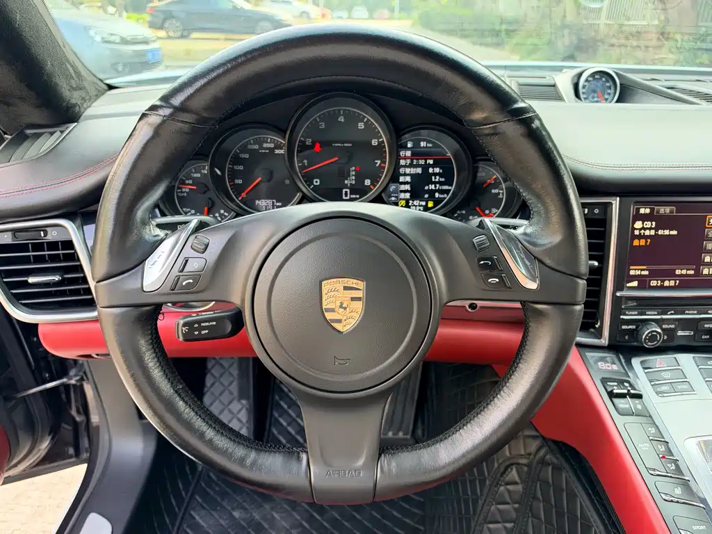 Porsche Panamera — миниатюра 6