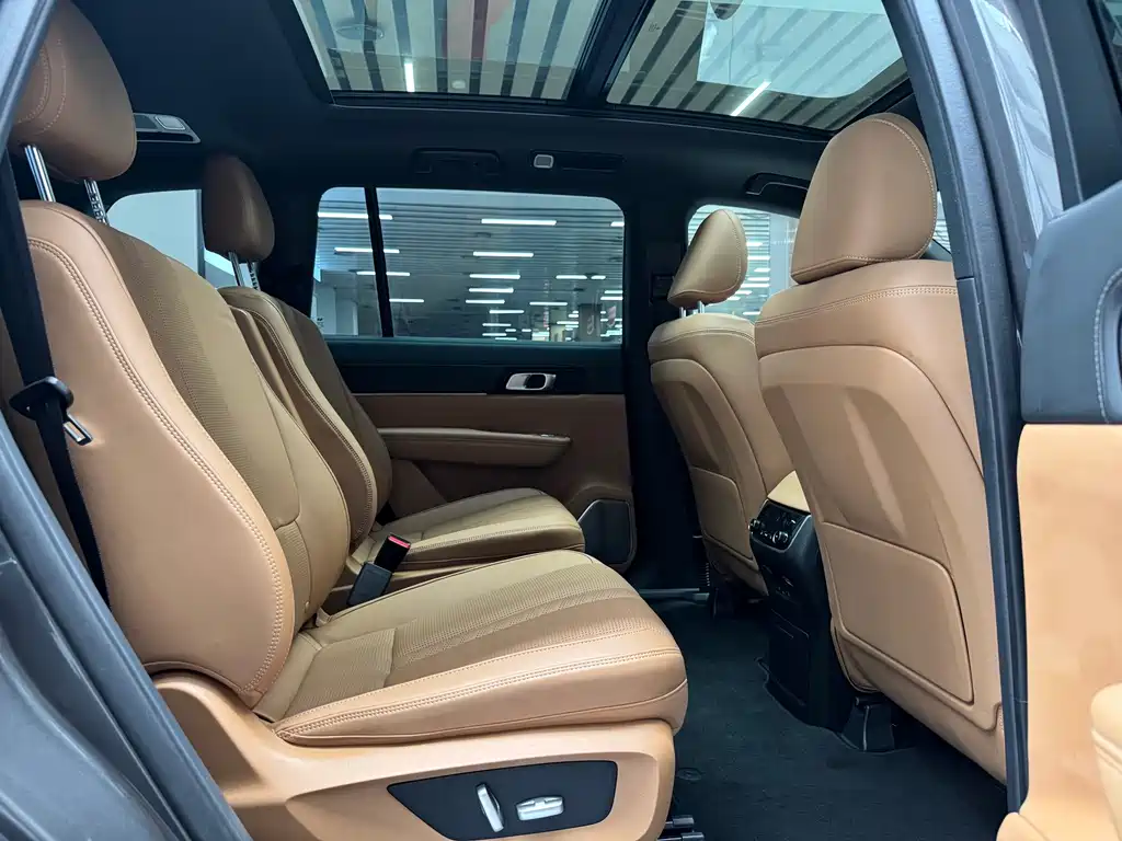 Li Auto Li ONE — миниатюра 20