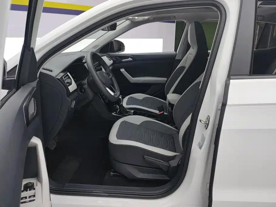 Volkswagen Tharu — миниатюра 9