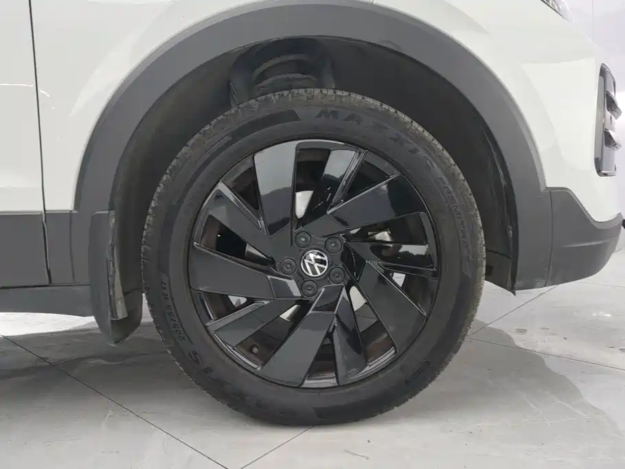 Volkswagen Tharu — миниатюра 6