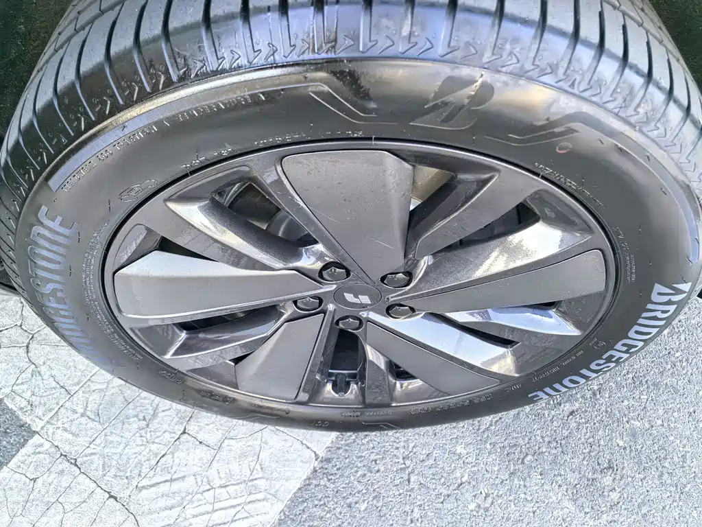 Li Auto Li L6 — миниатюра 18