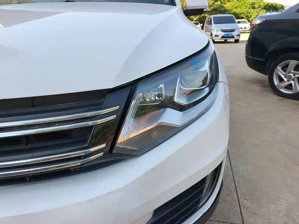 Volkswagen Tiguan — миниатюра 24