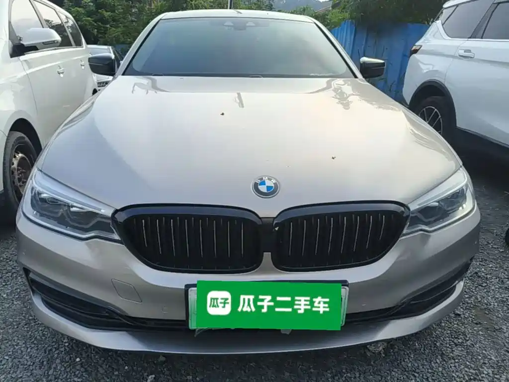BMW 5 Series New Energy — миниатюра 3