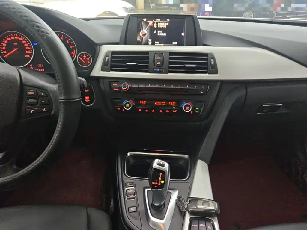 BMW 3 Series — миниатюра 13