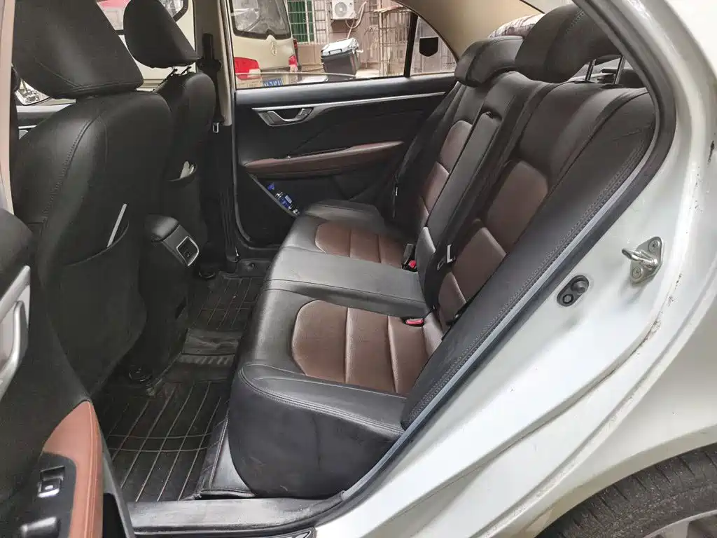 Geely Vision — миниатюра 18