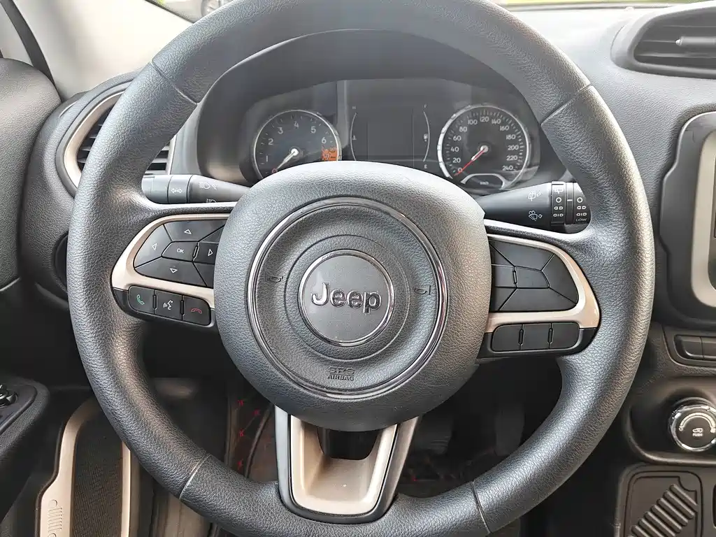 Jeep Renegade — миниатюра 20