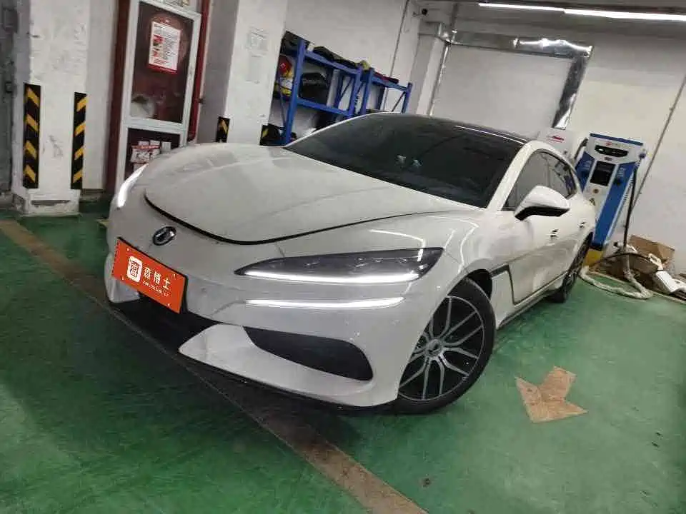 Denza Denza Z9GT 2025